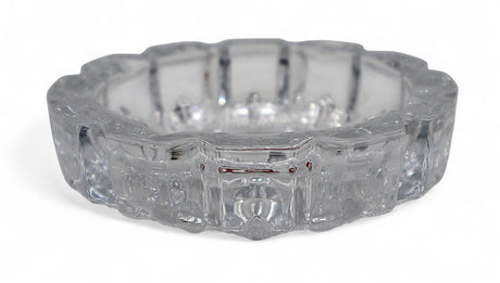 DELI Modern Round Glass Ashtray with Artistic Design – Strong & Stylish Clear Glass Smoking Accessory for Everyday Use – 13×4 cm - Al Kabayel Discount CentreDELI Modern Round Glass Ashtray with Artistic Design – Strong & Stylish Clear Glass Smoking Accessory for Everyday Use – 13×4 cmHome Décor AccentsDELIAl Kabayel Discount Centre