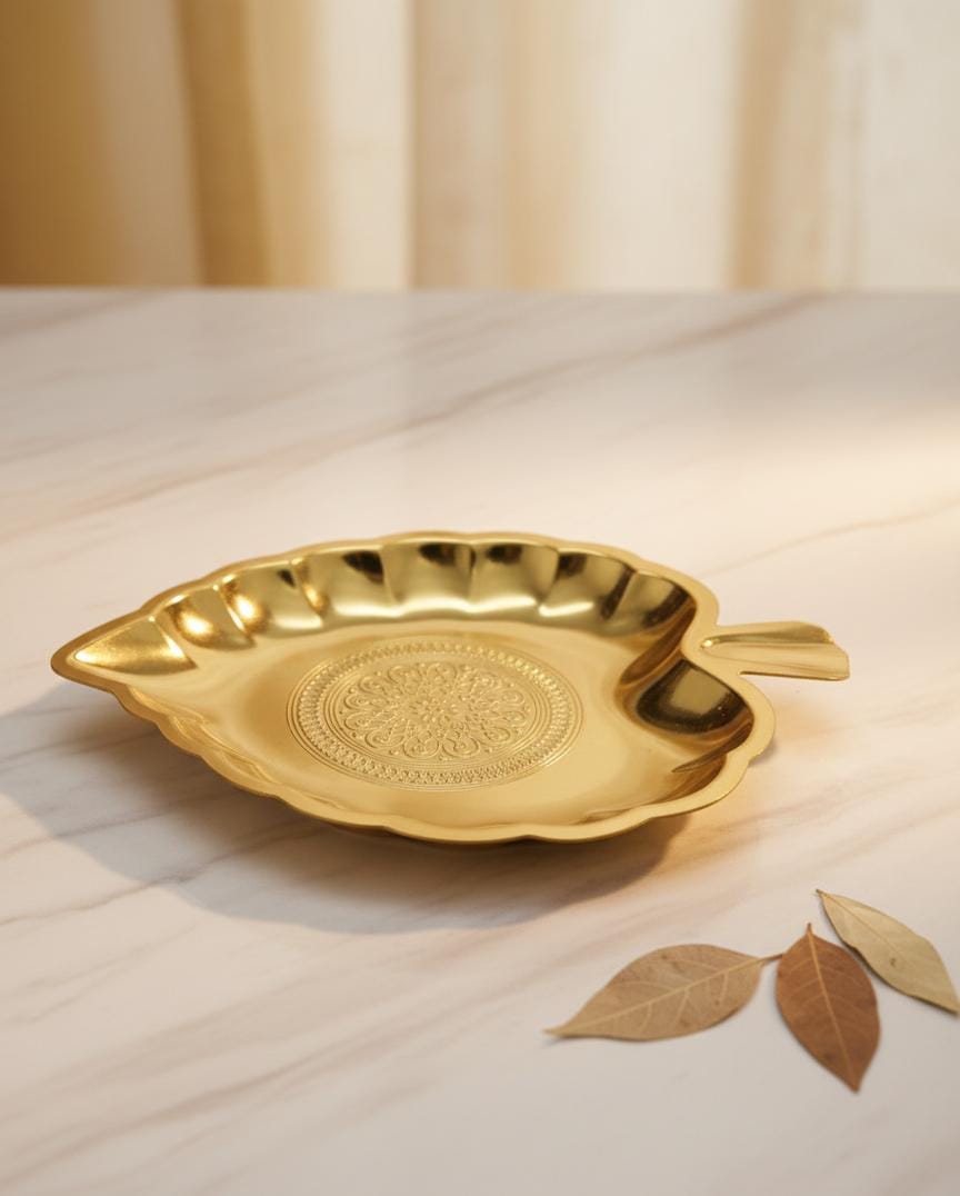 Edelolanz Gold Leaf Shape Steel Tray 19×13 cm – Unique Decorative Accent, Elegant Curved Design, Perfect for Sweets, Dry Fruits, or Jewelry Display - Al Kabayel Discount CentreEdelolanz Gold Leaf Shape Steel Tray 19×13 cm – Unique Decorative Accent, Elegant Curved Design, Perfect for Sweets, Dry Fruits, or Jewelry DisplayServing TraysEDELOLANZAl Kabayel Discount Centre