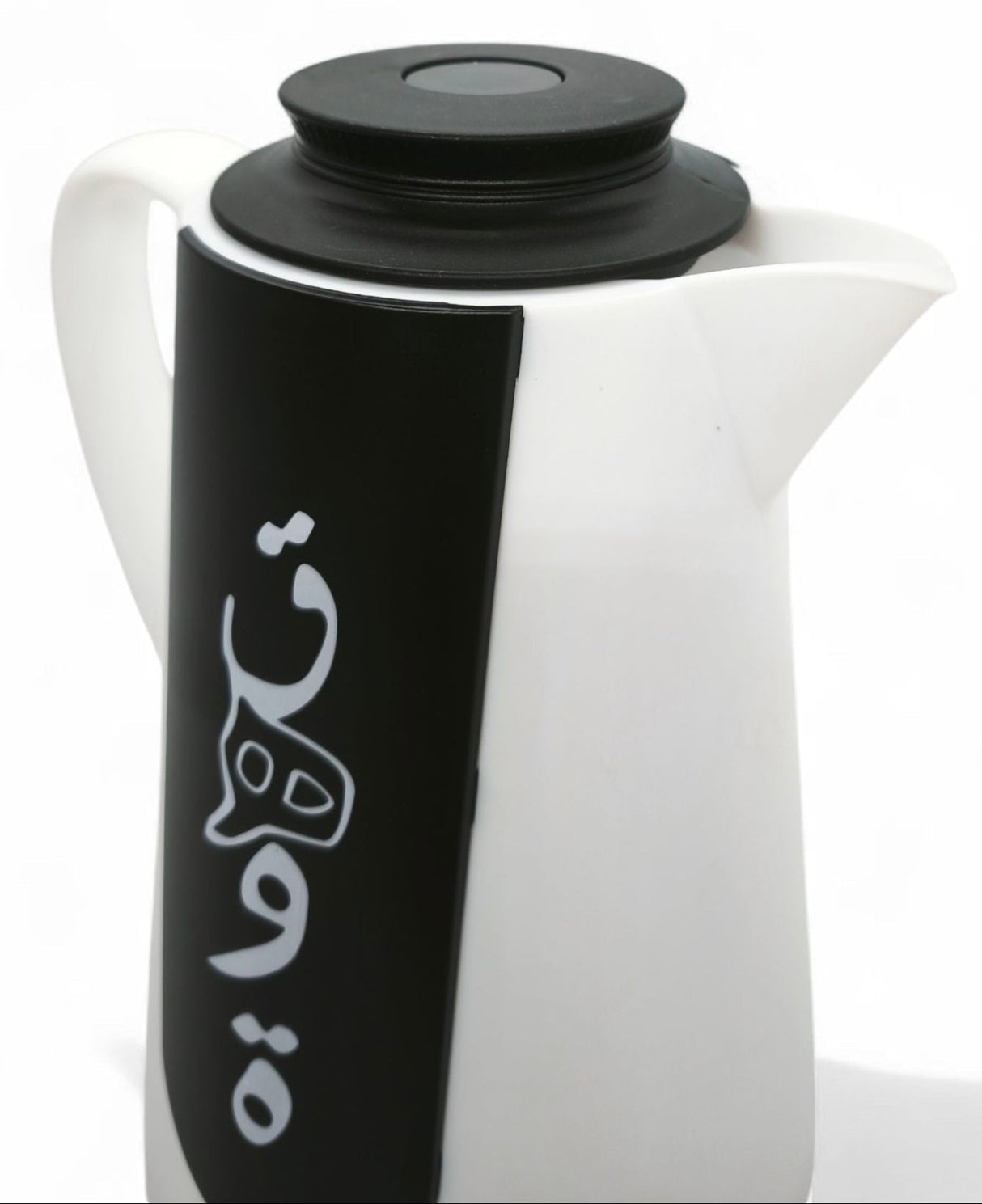 Ejshe 2Pcs Vacuum Flask 2X1Ltr Black&White - Al Kabayel Discount CentreEjshe 2Pcs Vacuum Flask 2X1Ltr Black&WhiteThermosEJSHEAl Kabayel Discount Centre