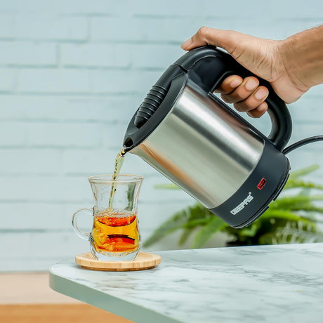 Geepas Stainless Steel Travel Kettle, Silver/Black, 1100 W, 0.5 L, GK175 - Al Kabayel Discount CentreGeepas Stainless Steel Travel Kettle, Silver/Black, 1100 W, 0.5 L, GK175Electric KettlesGEEPASAl Kabayel Discount Centre