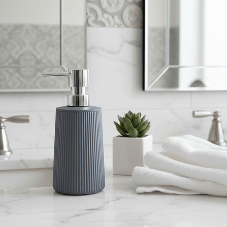 Grey Plastic Ribbed Soap Dispenser with Chrome Pump – 400ml - Al Kabayel Discount CentreGrey Plastic Ribbed Soap Dispenser with Chrome Pump – 400mlHolders & DispensersAKDCAl Kabayel Discount Centre