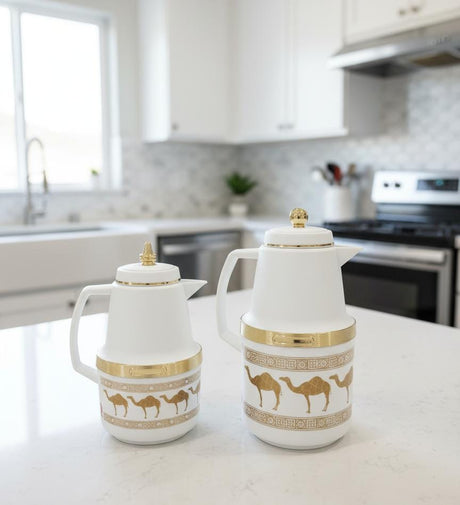 Hamid Double Set Vacuum Flask 0.7L & 1.0L – Elegant White with Gold and Camel Print Design for National Celebrations - Al Kabayel Discount CentreHamid Double Set Vacuum Flask 0.7L & 1.0L – Elegant White with Gold and Camel Print Design for National CelebrationsThermosHAMIDAl Kabayel Discount Centre