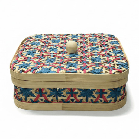 Handwoven Square Rattan Box with Lid | Colorful Geometric Pattern | Decorative Storage Basket | 22×8 cm - Al Kabayel Discount CentreHandwoven Square Rattan Box with Lid | Colorful Geometric Pattern | Decorative Storage Basket | 22×8 cmRattansAKDCAl Kabayel Discount Centre