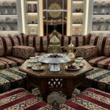 وعاء تمر دائري فضي معدني مطروق بقاعدة مع غطاء أنيق واسع الحافة وقطعة زخرفية على شكل نخلة ذهبية - 22×12 سم