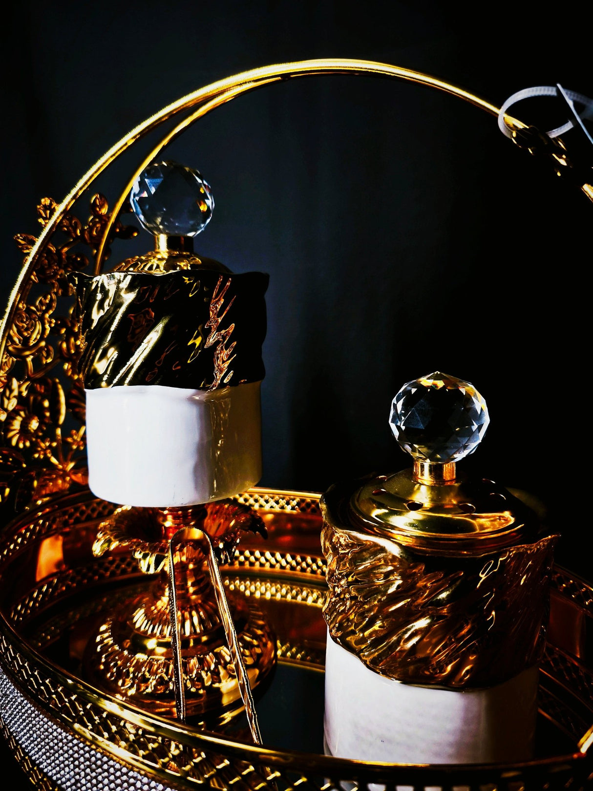 Incense Burner With Tray Set Golden White - Al Kabayel Discount CentreIncense Burner With Tray Set Golden WhiteHome Décor AccentsAKDCAl Kabayel Discount Centre