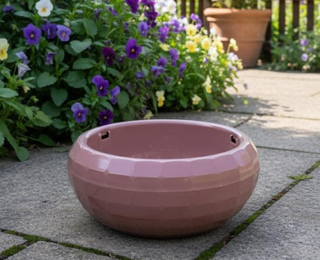 KARASU Medium 2L Pink Plastic Plant Pot – Elegant Decorative Planter for Home Decor, Suitable for Indoor or Outdoor Plant Arrangements - Al Kabayel Discount CentreKARASU Medium 2L Pink Plastic Plant Pot – Elegant Decorative Planter for Home Decor, Suitable for Indoor or Outdoor Plant ArrangementsFlower/Plant PotsKARASUAl Kabayel Discount Centre