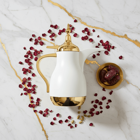 Lavin Vacuum Flask 0.7L – Off White & Gold | Dallah Arabic Coffee Pot - Al Kabayel Discount CentreLavin Vacuum Flask 0.7L – Off White & Gold | Dallah Arabic Coffee PotThermosLAVINAl Kabayel Discount Centre