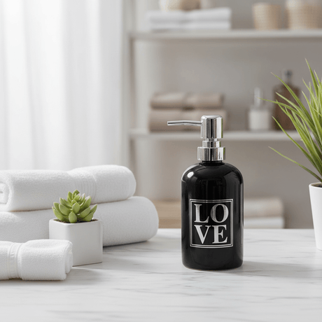 LOVE Ceramic & Plastic Liquid Soap Dispenser – 400m -Black / White - Al Kabayel Discount CentreLOVE Ceramic & Plastic Liquid Soap Dispenser – 400m -Black / WhiteHolders & DispensersAKDCAl Kabayel Discount Centre