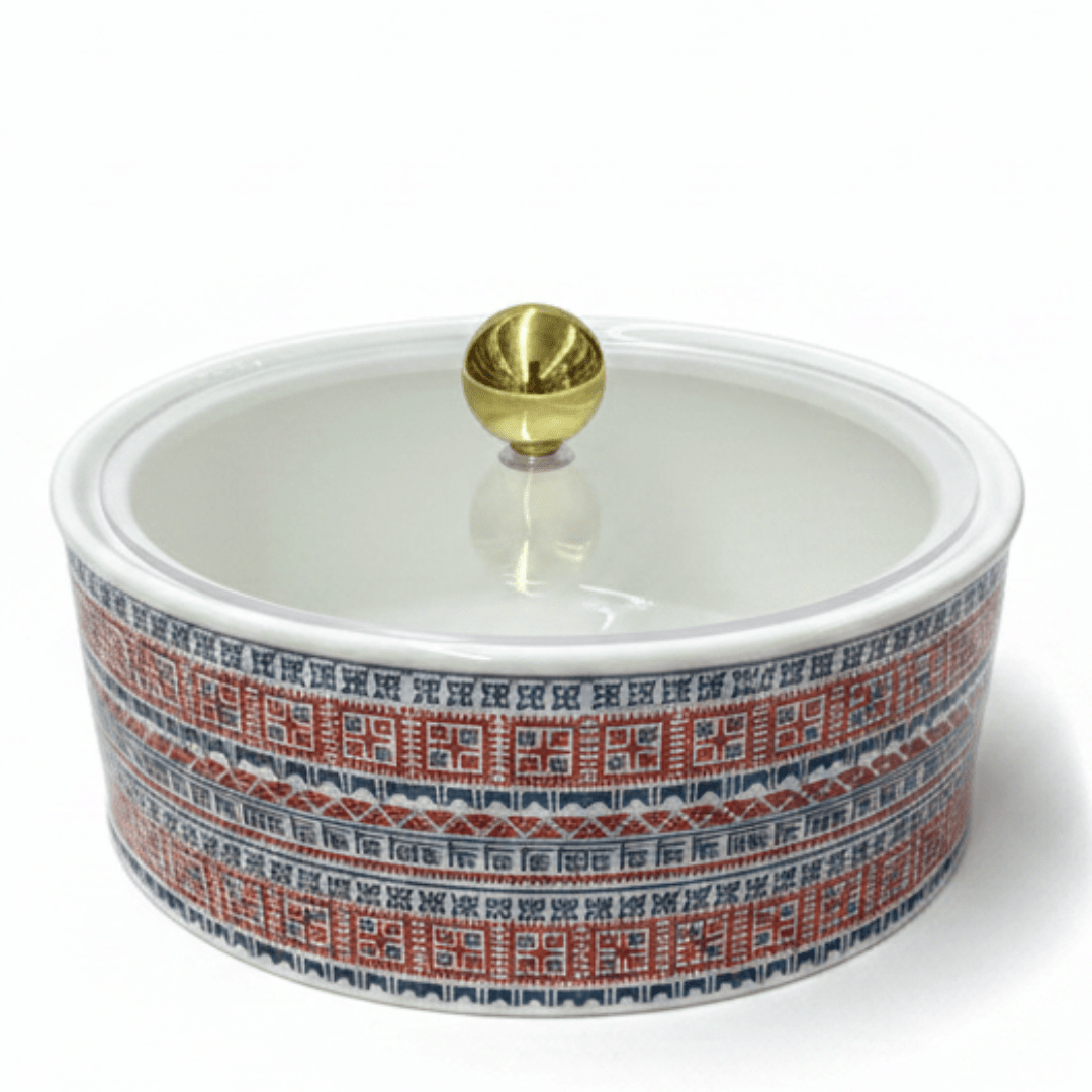 Luhpar Modern Ceramic Dates Bowl with Tatreez Pattern & Clear Acrylic Cover for Serving Dry Fruits and Snacks – 15×15 cm - Al Kabayel Discount CentreLuhpar Modern Ceramic Dates Bowl with Tatreez Pattern & Clear Acrylic Cover for Serving Dry Fruits and Snacks – 15×15 cmJars & Food SaversLUHPARAl Kabayel Discount Centre