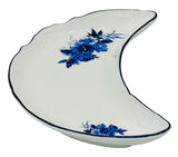 Luhpar Porcelain Moon Serving Plate 23cm*10.5cm, Blue Floral Design with Blue Rim - Al Kabayel Discount CentreLuhpar Porcelain Moon Serving Plate 23cm*10.5cm, Blue Floral Design with Blue RimPlatesLUHPARAl Kabayel Discount Centre