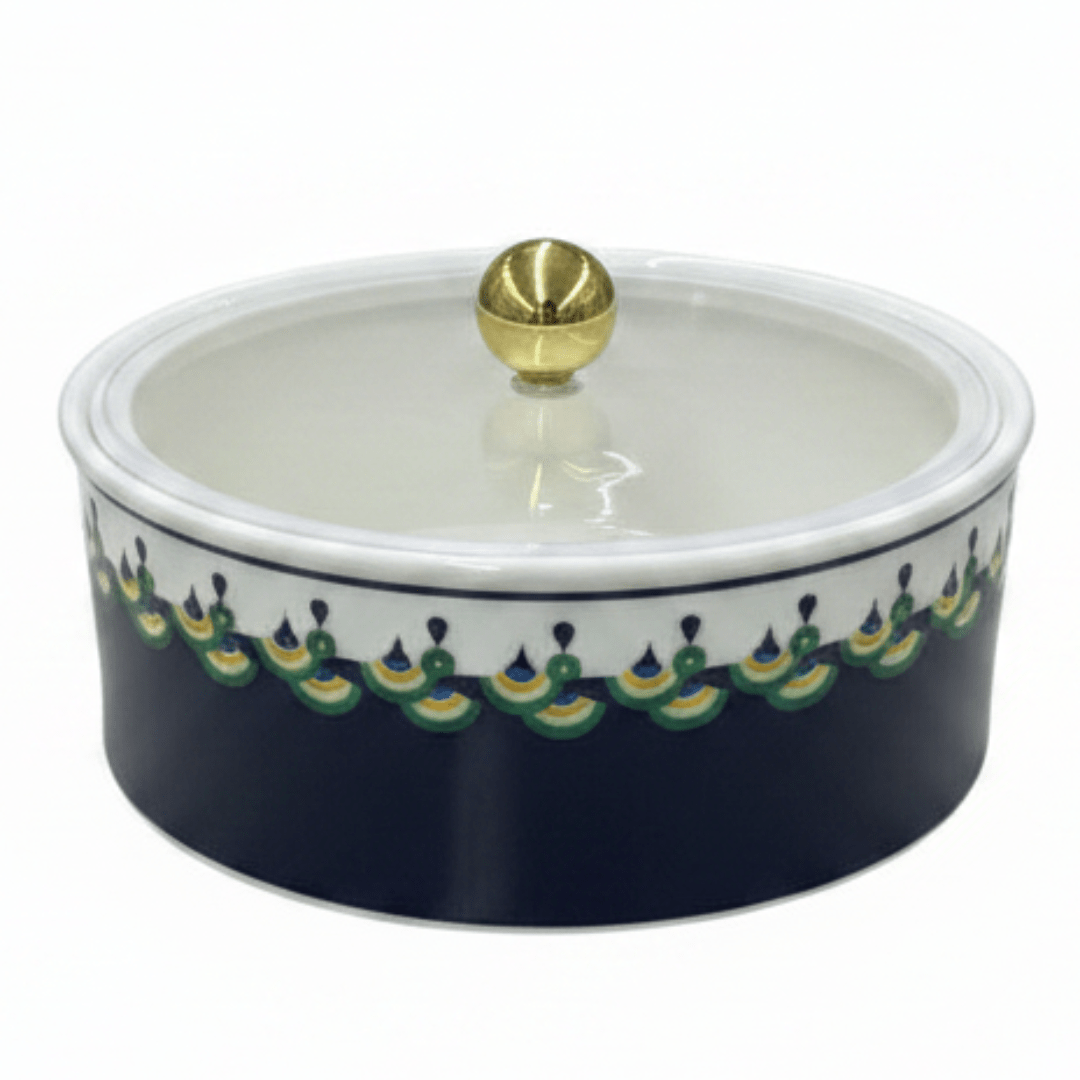 Luhpar RoyalCharm White Ceramic Dates Bowl with Lid – Elegant Navy Blue Pattern Covered Dish for Ramadan, Serving Sweets & Dry Fruits – 15 × 15 cm - Al Kabayel Discount CentreLuhpar RoyalCharm White Ceramic Dates Bowl with Lid – Elegant Navy Blue Pattern Covered Dish for Ramadan, Serving Sweets & Dry Fruits – 15 × 15 cmServing traysLUHPARAl Kabayel Discount Centre