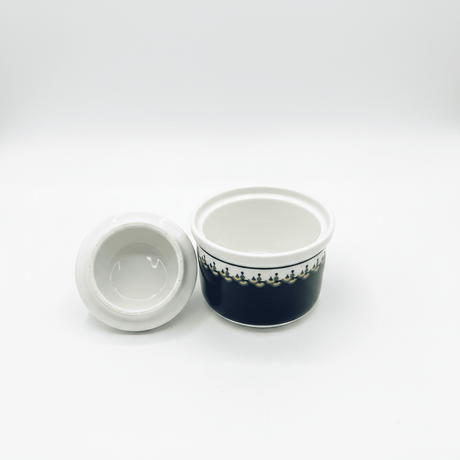 Luhpar White Ceramic Sugar Jar with Elegant Navy Blue Pattern and Lid for Kitchen and Dining Use – 10 cm - Al Kabayel Discount CentreLuhpar White Ceramic Sugar Jar with Elegant Navy Blue Pattern and Lid for Kitchen and Dining Use – 10 cmJars & Food SaversLUHPARAl Kabayel Discount Centre