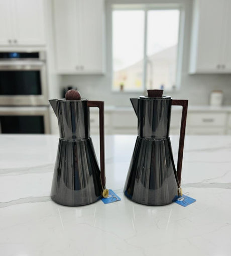 Najib 1+1 Liter Premium Double Vacuum Flask Set – Black Nickel Finish with Elegant Wood Handle, Ideal for Hot & Cold Beverages - Al Kabayel Discount CentreNajib 1+1 Liter Premium Double Vacuum Flask Set – Black Nickel Finish with Elegant Wood Handle, Ideal for Hot & Cold BeveragesThermosNAJIBAl Kabayel Discount Centre