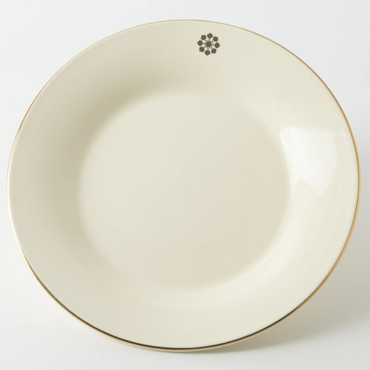 Otantik Mirral Premium 18 - Piece Porcelain Dinnerware Set – White with Gold Detailing - Al Kabayel Discount CentreOtantik Mirral Premium 18 - Piece Porcelain Dinnerware Set – White with Gold DetailingDinnerware SetsOTANTIKAl Kabayel Discount Centre