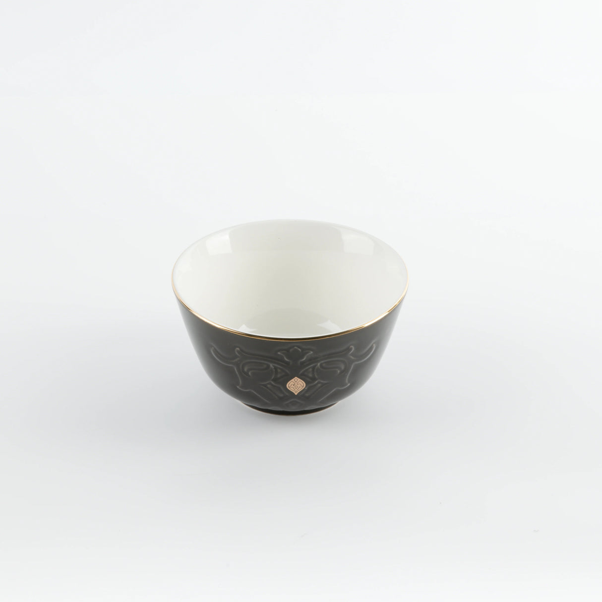 Otantik Naqsh 18pcs Porcelain Dinner Set Includes 10.5" Plate 6pcs+ 7.5" Plate 6pcs+4.75" Bowl 6pcs, Black/Gold - ET2994 - Al Kabayel Discount CentreOtantik Naqsh 18pcs Porcelain Dinner Set Includes 10.5" Plate 6pcs+ 7.5" Plate 6pcs+4.75" Bowl 6pcs, Black/Gold - ET2994Dinnerware SetsOTANTIKAl Kabayel Discount Centre