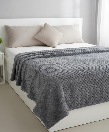 Pampon Gray Faux Fur Blanket 150x200cm, Soft & Stylish - Al Kabayel Discount CentrePampon Gray Faux Fur Blanket 150x200cm, Soft & StylishBeddingPAMPONAl Kabayel Discount Centre