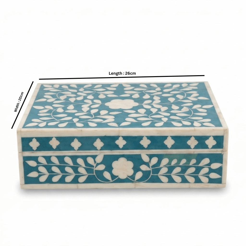Plastic Coated Cardboard Jewellery Box - 26×20cm - Red / Blue - Al Kabayel Discount CentrePlastic Coated Cardboard Jewellery Box - 26×20cm - Red / BlueOrganizers & AccessoriesAKDCAl Kabayel Discount Centre
