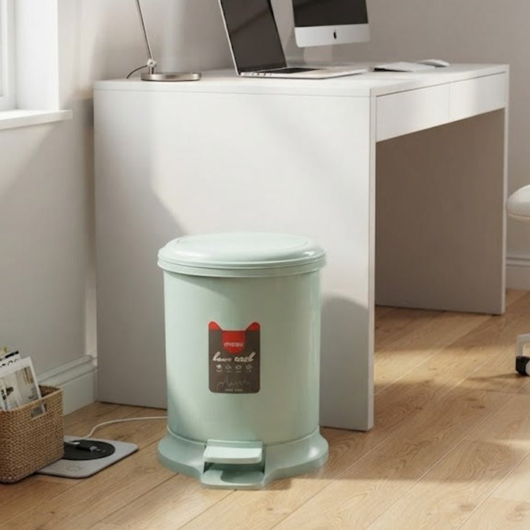 Plastic Pedal Dustbin - 33×25cm - Beige / Sage Green / Light Grey - Al Kabayel Discount CentrePlastic Pedal Dustbin - 33×25cm - Beige / Sage Green / Light GreyOrganizers & AccessoriesAKDCAl Kabayel Discount Centre