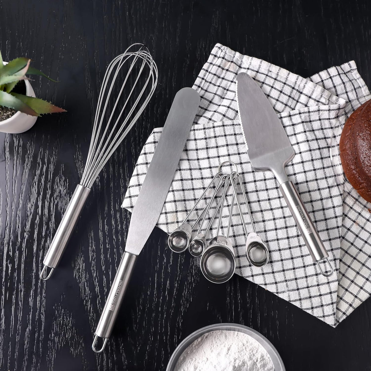ROYALFORD 4pcs Stainless Steel Baking Set(Scrapper 3.5cm*33.5cm, Whisk 6.5cm*30.5cm, Shovel 6.0cm*26.5cm, Measuring Spoon Set 4.5cm*13cm) - RF12320 - Al Kabayel Discount CentreROYALFORD 4pcs Stainless Steel Baking Set(Scrapper 3.5cm*33.5cm, Whisk 6.5cm*30.5cm, Shovel 6.0cm*26.5cm, Measuring Spoon Set 4.5cm*13cm) - RF12320Cookware AccessoriesROYALFORDAl Kabayel Discount Centre