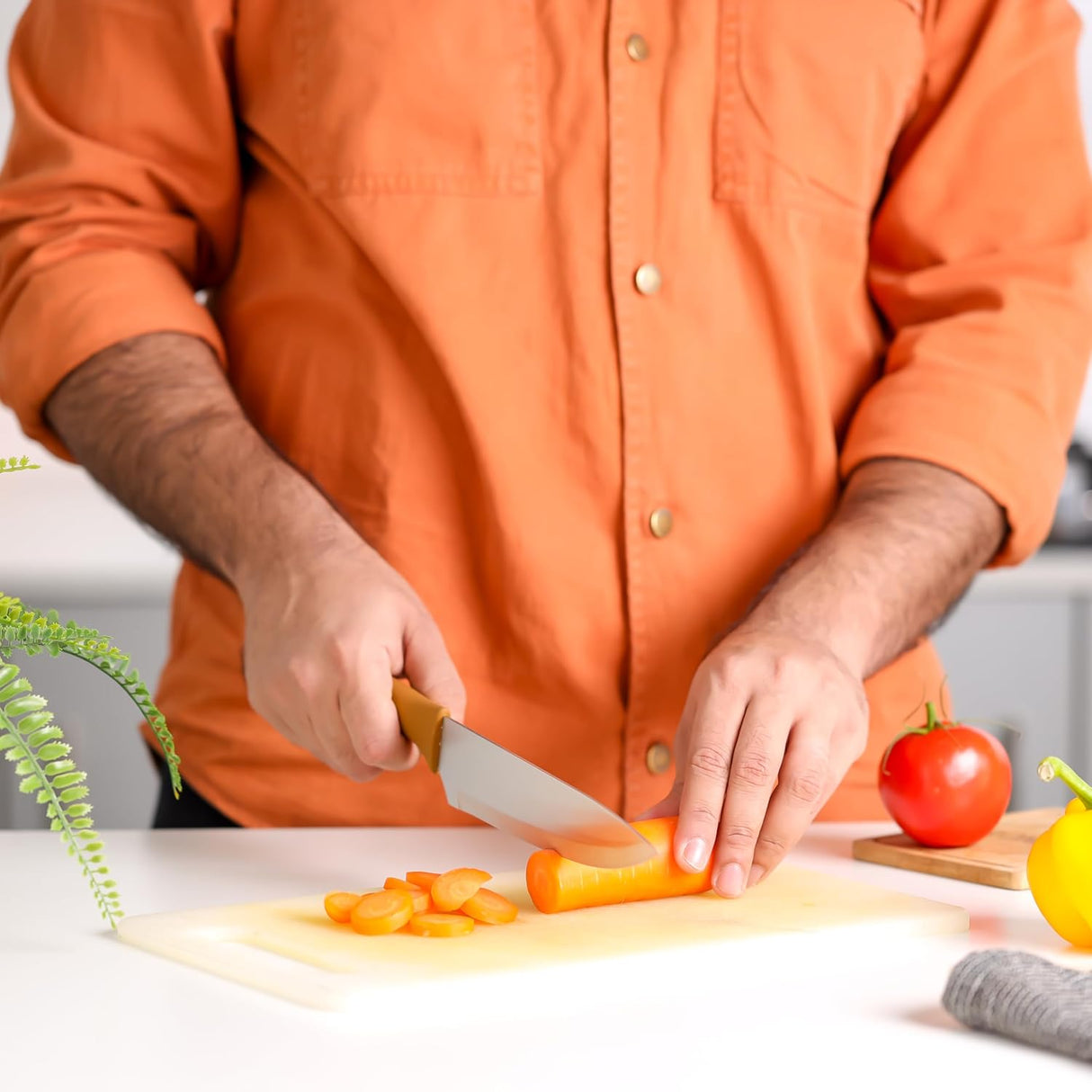 Royalford 6 - Piece Kitchen Knife Set with Block – Non - Stick Stainless Steel Blades (RF12117) Assorted Color - Al Kabayel Discount CentreRoyalford 6 - Piece Kitchen Knife Set with Block – Non - Stick Stainless Steel Blades (RF12117) Assorted ColorKnife & Knife SetsROYALFORDAl Kabayel Discount Centre