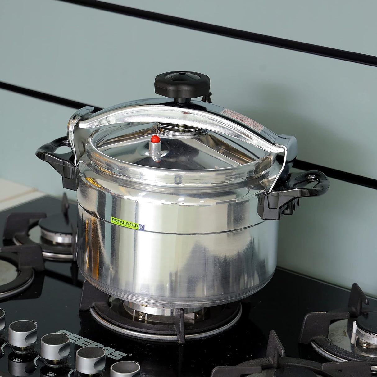 Royalford Aluminium Alloy Pressure Cooker 15 Liter, Silver - RF11177 - Al Kabayel Discount CentreRoyalford Aluminium Alloy Pressure Cooker 15 Liter, Silver - RF11177Pressure CookersROYALFORDAl Kabayel Discount Centre