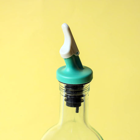 Royalford Oil Dispenser Bottle, 500ml Glass Bottle, RF10566 - Al Kabayel Discount CentreRoyalford Oil Dispenser Bottle, 500ml Glass Bottle, RF10566Cookware AccessoriesROYALFORDAl Kabayel Discount Centre