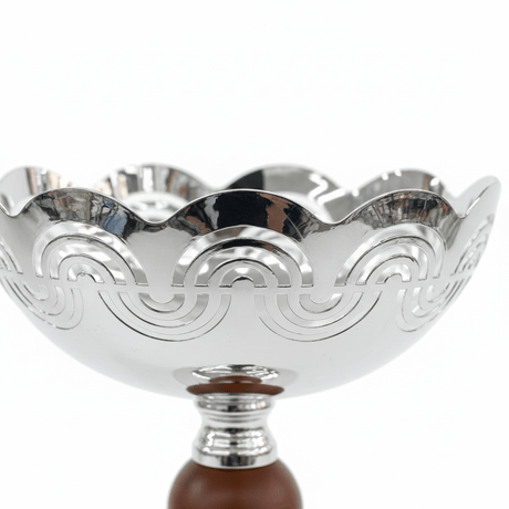 Silver & Brown Metal Footed Candy Bowl - 22×15cm - Al Kabayel Discount CentreSilver & Brown Metal Footed Candy Bowl - 22×15cmBowlsAKDCAl Kabayel Discount Centre