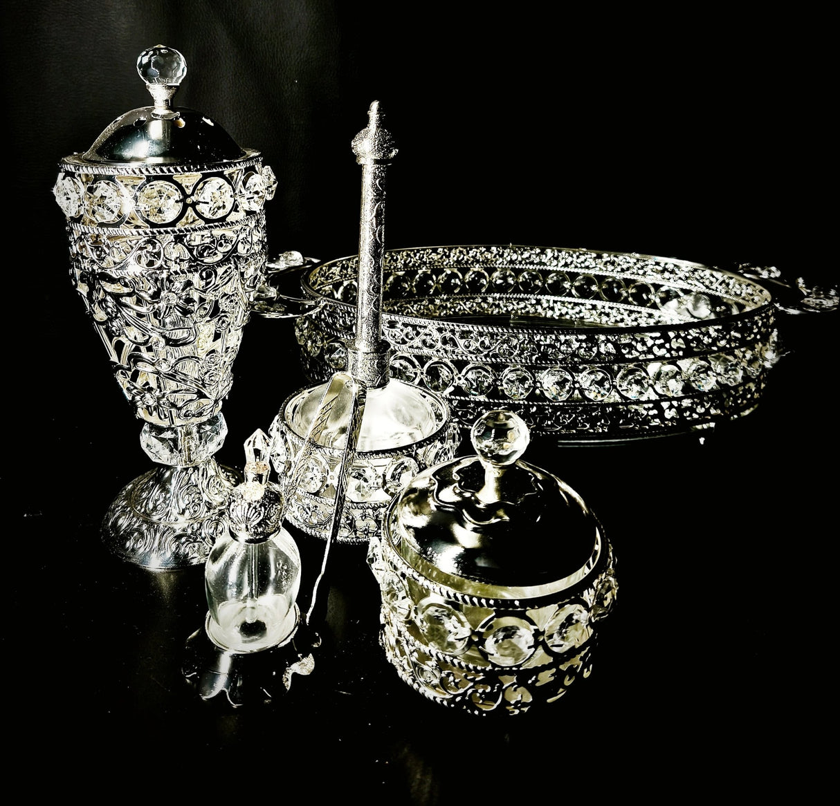 Steel Incense Burner Set With Oval Stand Silver - Al Kabayel Discount CentreSteel Incense Burner Set With Oval Stand SilverHome Décor AccentsAKDCAl Kabayel Discount Centre