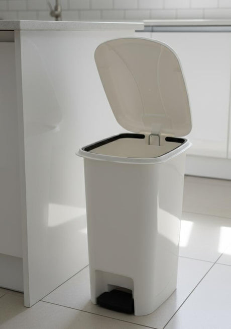 UFO 10 Litre Pedal Dustbin – Hands - Free Plastic Waste Bin 29x21x36 cm, White Color for Kitchen & Bathroom - Al Kabayel Discount CentreUFO 10 Litre Pedal Dustbin – Hands - Free Plastic Waste Bin 29x21x36 cm, White Color for Kitchen & BathroomTrash CanUFOAl Kabayel Discount Centre