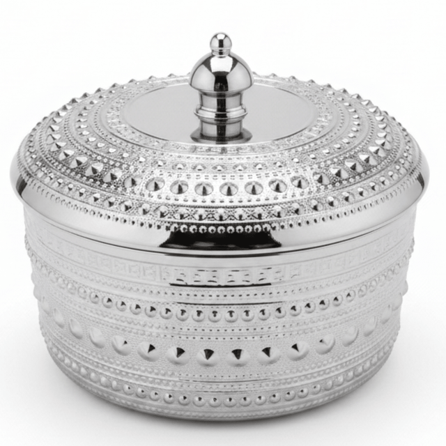 Verucci Elegant White Ceramic Dates Bowl with Silver Metal Stand & Lid – 8.5 Inch - Al Kabayel Discount CentreVerucci Elegant White Ceramic Dates Bowl with Silver Metal Stand & Lid – 8.5 InchJars & Food SaversVERUCCIAl Kabayel Discount Centre